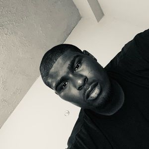 Meet your Posher, Deandre